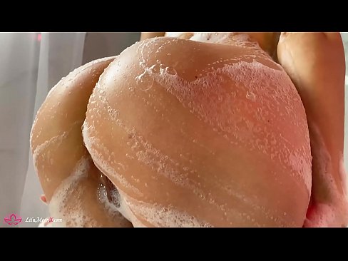 ❤️ Morena masturba o coño cun vibrador ata un orgasmo intenso na ducha ❤❌ Vídeo de sexo en % gl.hentai-for.ru % ❌
